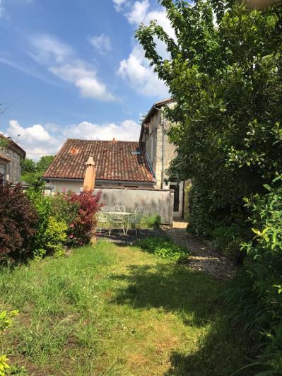 Image No.6-Maison de village de 3 chambres à vendre à Saint-Aulaye