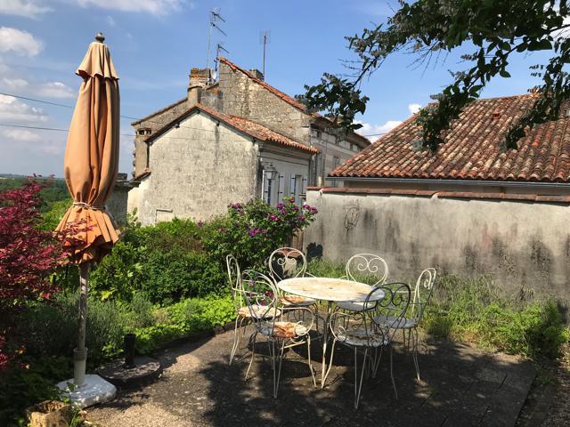 Image No.2-Maison de village de 3 chambres à vendre à Saint-Aulaye