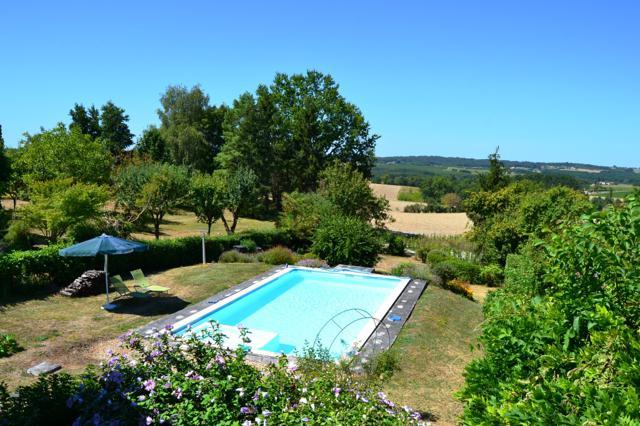 Image No.2-Maison de 6 chambres à vendre à Aubeterre-sur-Dronne