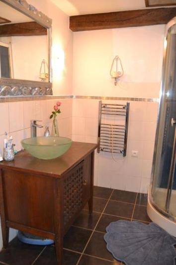 Image No.8-2 Bed House for sale