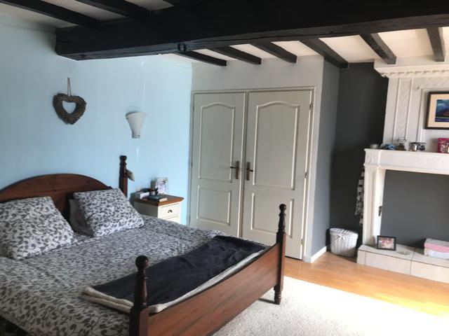 Image No.5-9 Bed Gite for sale