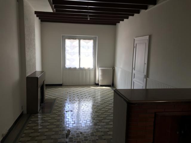 Image No.2-Maison de ville de 4 chambres à vendre à Montguyon