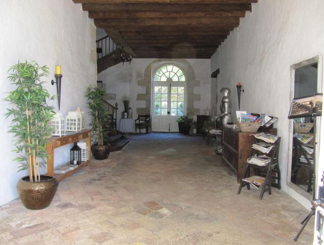 Image No.6-Châteaux de 14 chambres à vendre à Saint-Aulaye