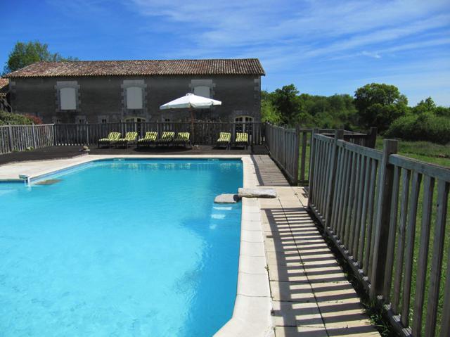 Image No.2-Châteaux de 14 chambres à vendre à Saint-Aulaye