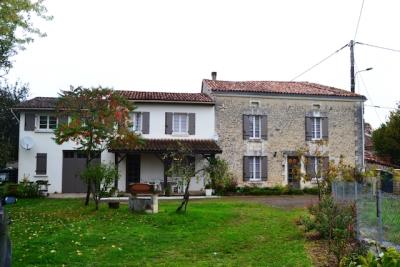 6 Bed Farmhouse for sale