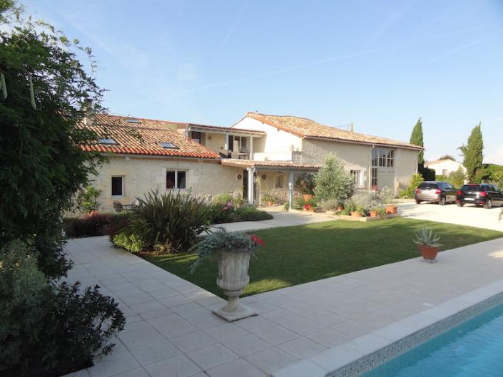 Image No.12-4 Bed House for sale