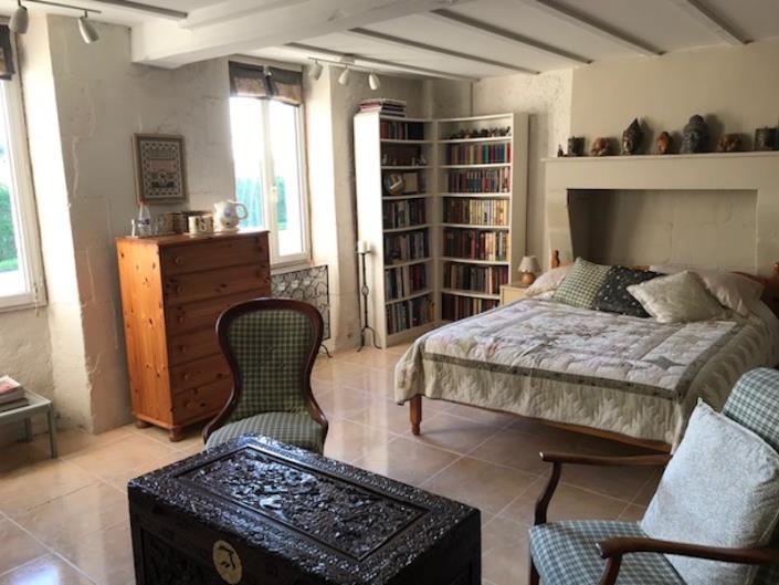 Image No.5-4 Bed House for sale