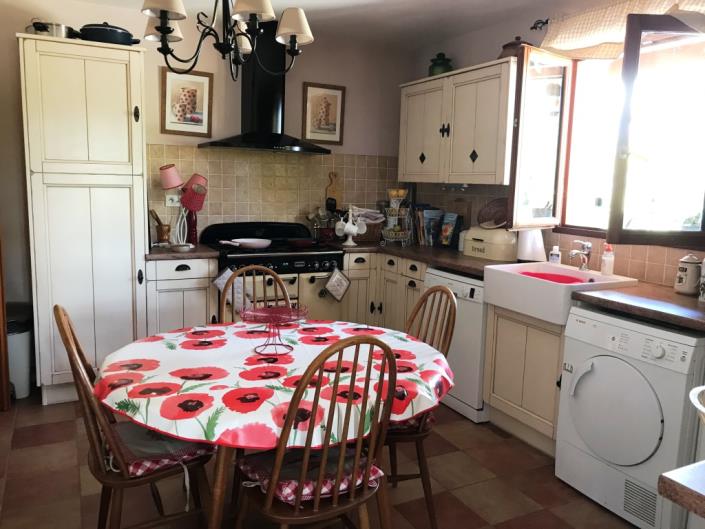 Image No.8-4 Bed Villa / Detached for sale