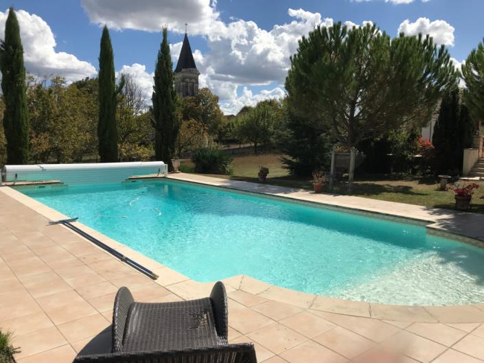 Image No.2-4 Bed Villa / Detached for sale