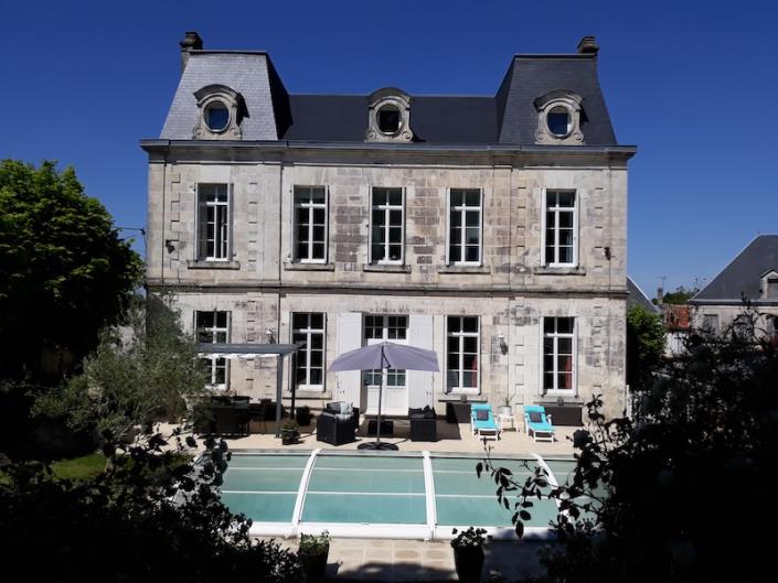 Image No.1-Châteaux de 5 chambres à vendre à Barbezieux-Saint-Hilaire