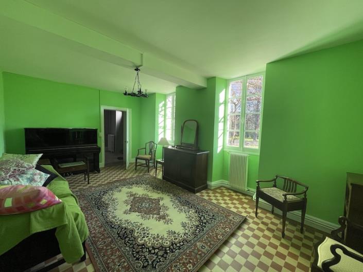 Image No.4-4 Bed Farmhouse for sale