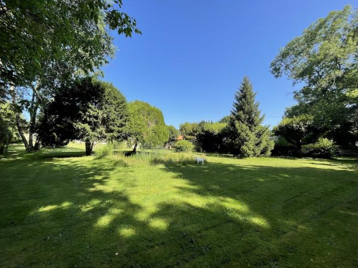 Image No.10-4 Bed Farmhouse for sale