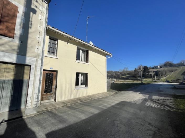 Image No.1-Maison de ville de 3 chambres à vendre à Montboyer