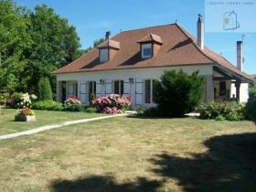 Image No.0-Propriété de pays de 3 chambres à vendre à Coutras