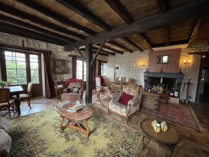 Image No.2-Maison de 6 chambres à vendre à Salles-Lavalette