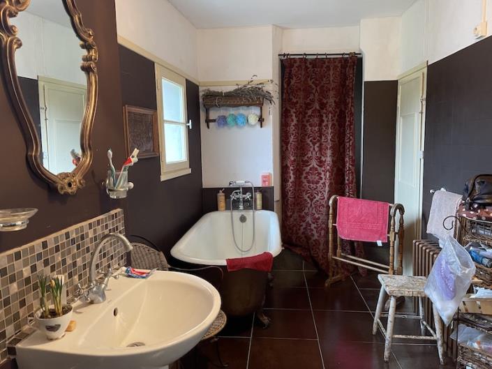 Image No.9-Maison de 6 chambres à vendre à Salles-Lavalette