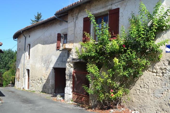 Image No.1-Ferme de 4 chambres à vendre à Lusignac