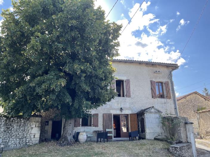 Image No.1-4 Bed House for sale