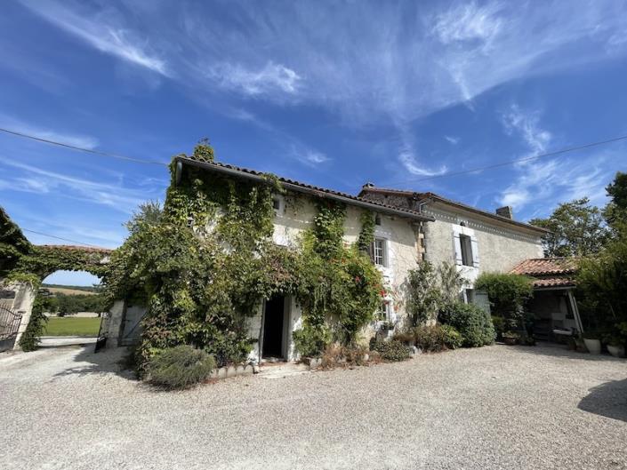 Image No.7-10 Bed Country Property for sale