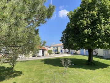 Propriété de pays de 4 chambres à vendre à Chevanceaux