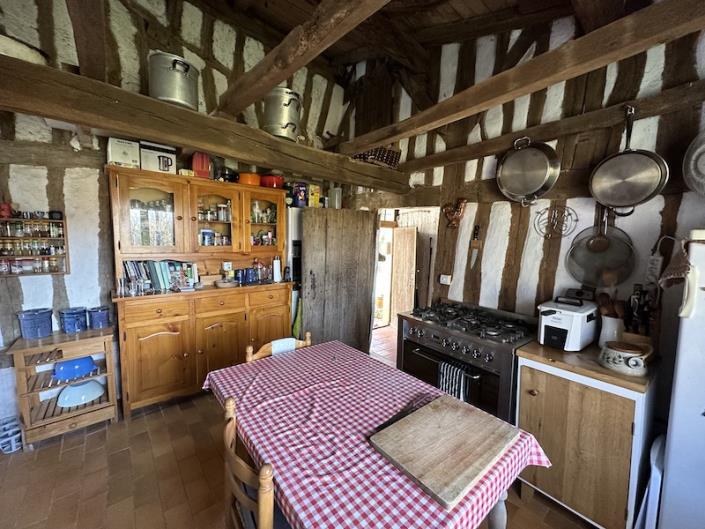 3 Bedrooms country house for sale in La RocheChalais Detached £