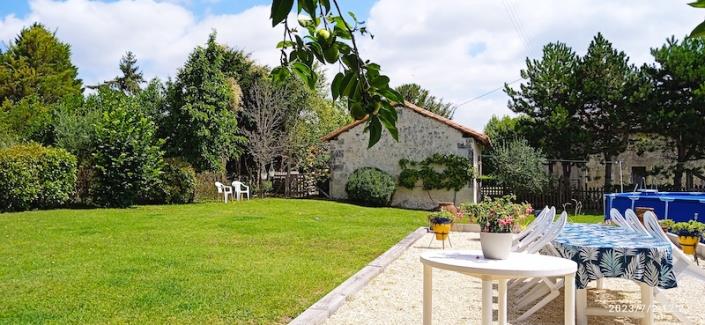 Image No.10-5 Bed Country House for sale