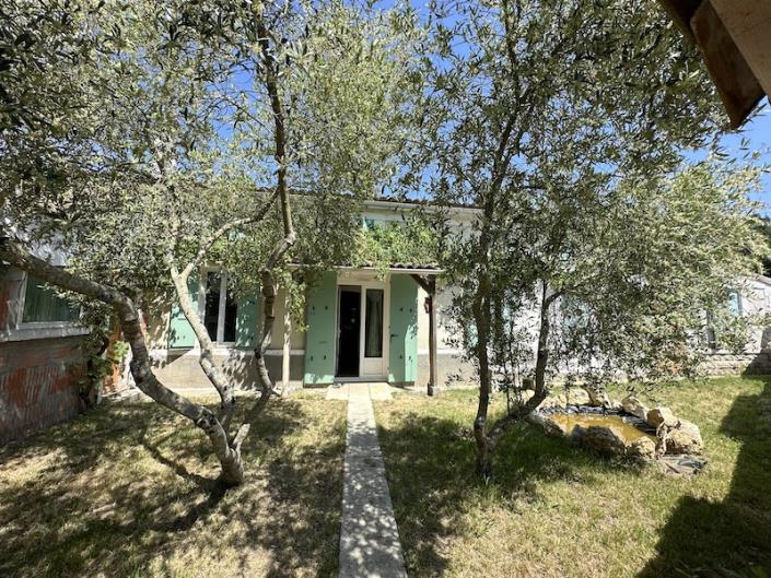 Image No.1-Ferme de 4 chambres à vendre à Montguyon