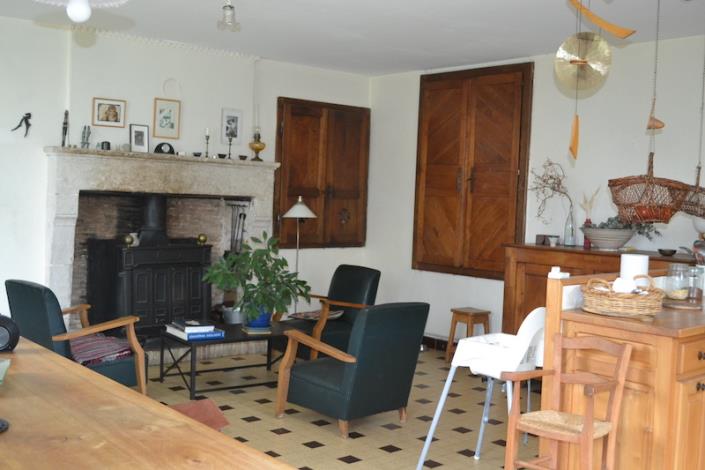 Image No.2-Maison de campagne de 4 chambres à vendre à Salles-Lavalette