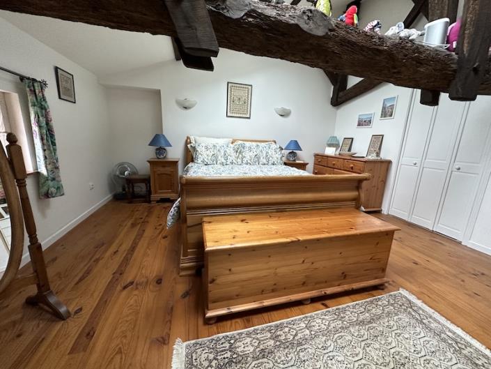 Image No.7-Maison de campagne de 5 chambres à vendre à Chalais