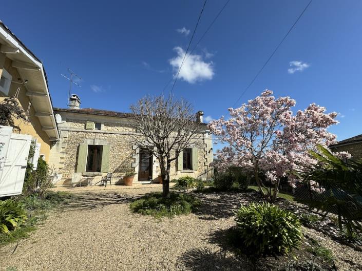 Image No.11-Maison de campagne de 5 chambres à vendre à Chalais