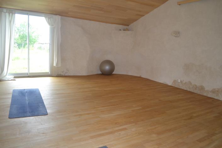 Image No.8-Maison de campagne de 4 chambres à vendre à Juignac