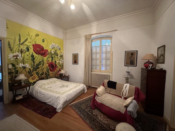 Image No.6-6 Bed Mansion for sale