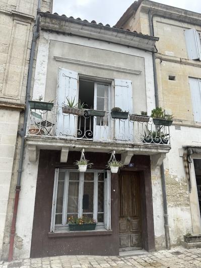 Image No.1-Maison de ville de 2 chambres à vendre à Chalais