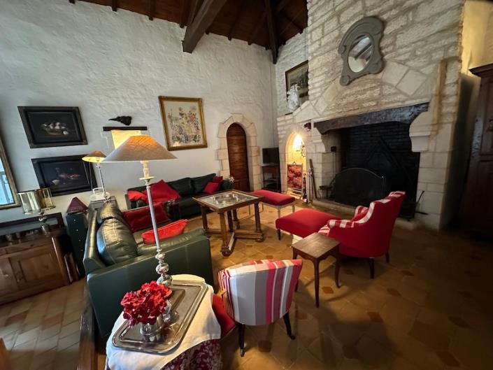 Image No.6-Maison de campagne de 5 chambres à vendre à Salles-Lavalette