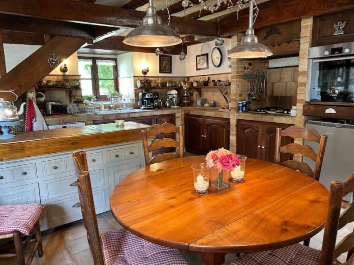 Image No.8-Maison de campagne de 5 chambres à vendre à Salles-Lavalette