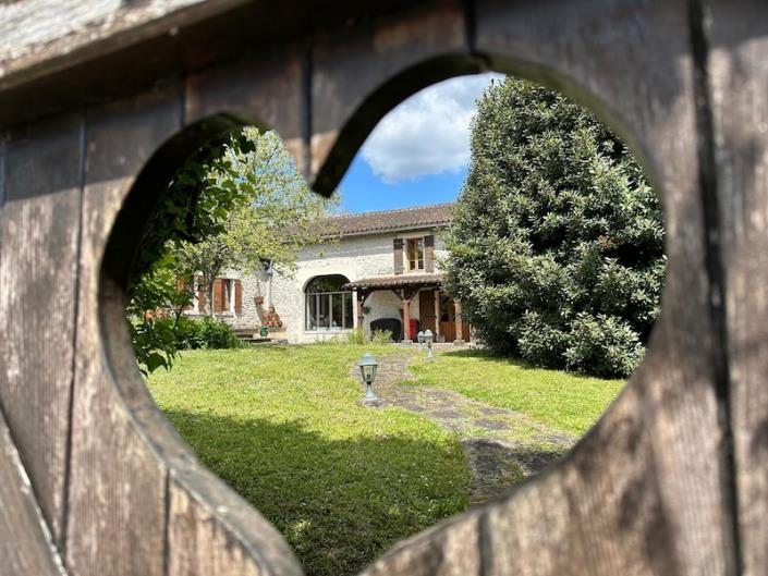 Image No.10-Maison de campagne de 5 chambres à vendre à Salles-Lavalette