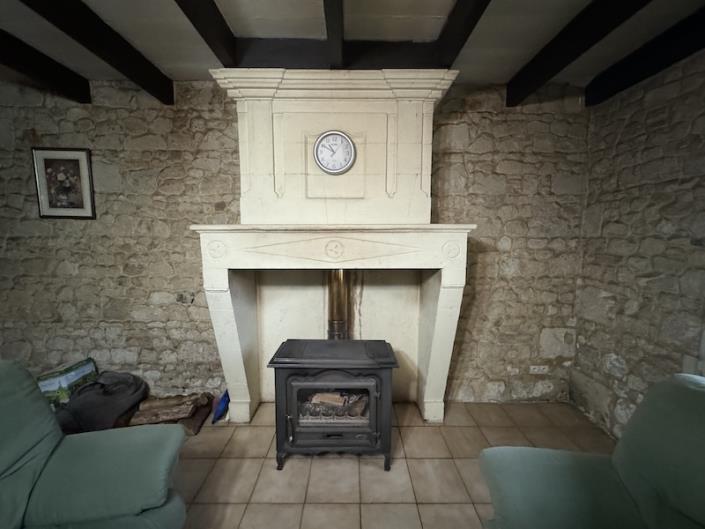 Image No.4-Ferme de 2 chambres à vendre à Montguyon