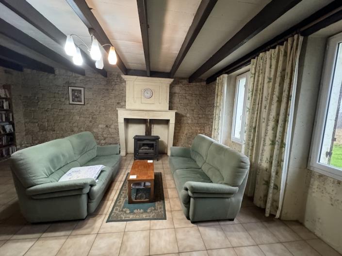 Image No.7-2 Bed Country House for sale