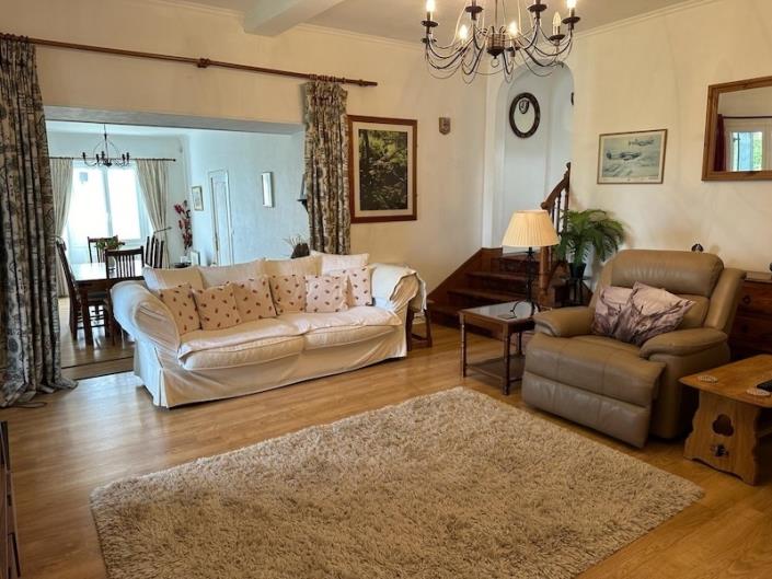 Image No.7-5 Bed Country House for sale