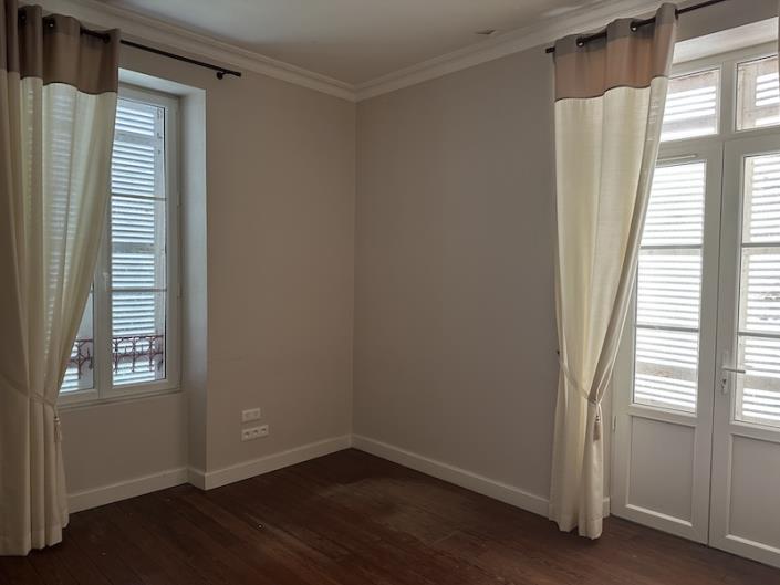 Image No.4-Maison de 6 chambres à vendre à Saint-Aulaye