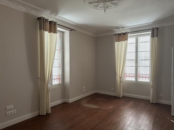 Image No.8-Maison de 6 chambres à vendre à Saint-Aulaye