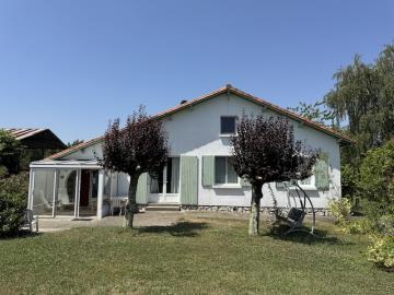 1 - La Genétouze, Farmhouse