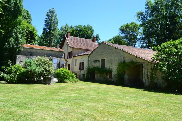 Image No.1-6 Bed Country House for sale