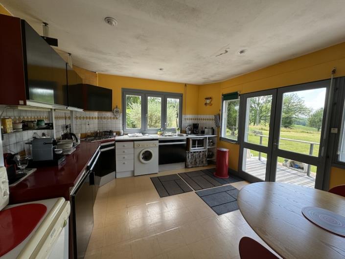 Image No.2-Maison de campagne de 4 chambres à vendre à Montmoreau-Saint-Cybard