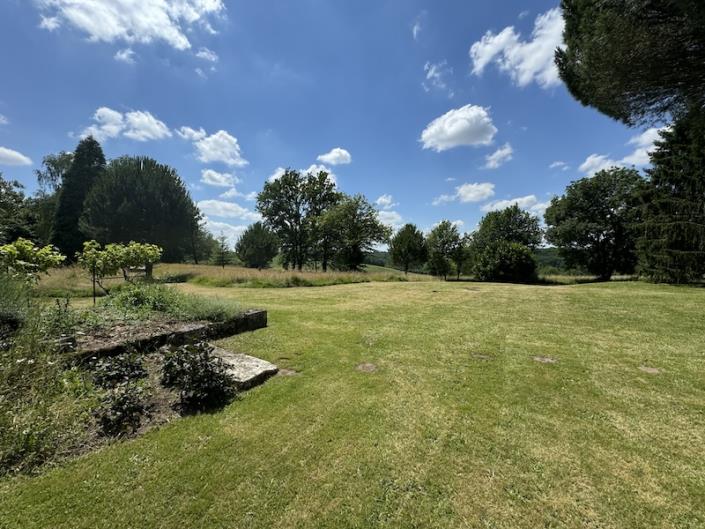Image No.9-Maison de campagne de 4 chambres à vendre à Montmoreau-Saint-Cybard