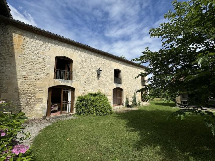 Image No.12-Maison de campagne de 10 chambres à vendre à Verteillac