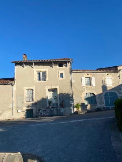 Image No.1-3 Bed Village House for sale