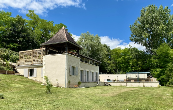 Image No.1-5 Bed Country House for sale
