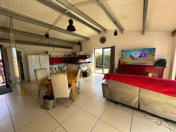 Image No.8-3 Bed House for sale