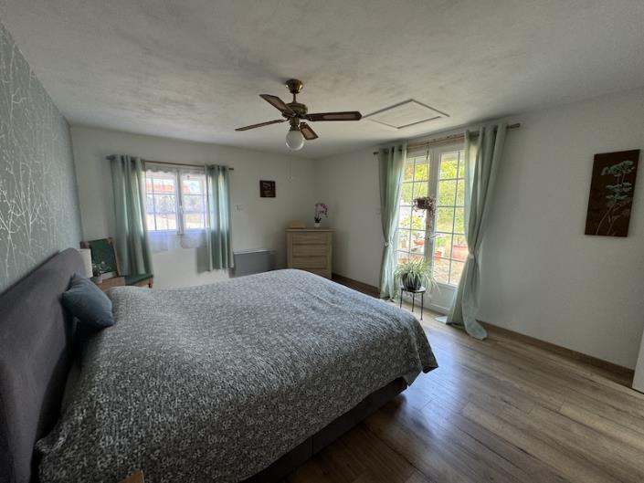 Image No.9-3 Bed House for sale